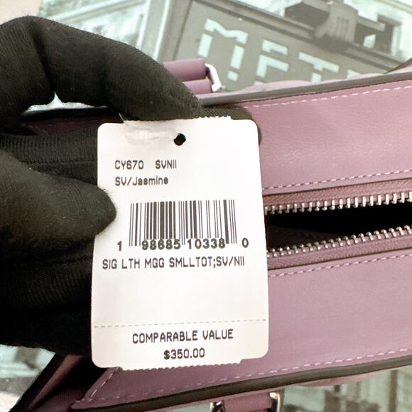 Coach CY670 Maggie Small Tote Bag In Signature Leather IN Jasmine - Picture 7 of 7